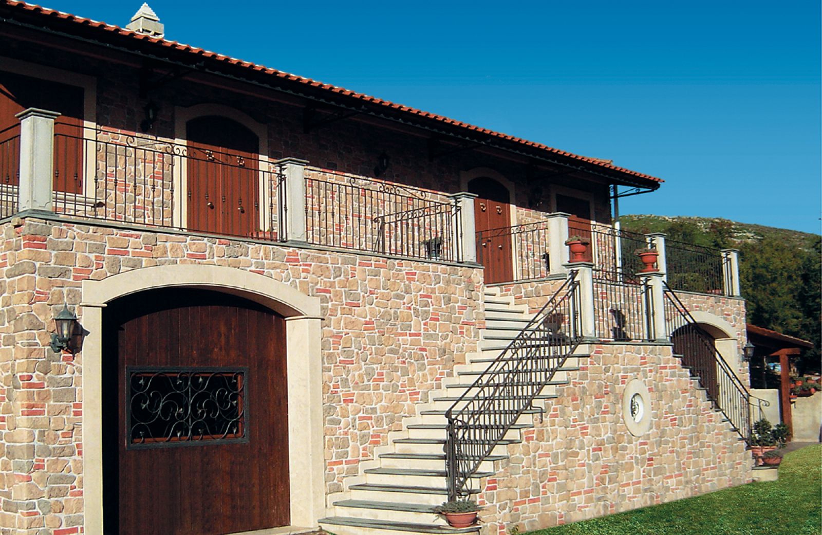 Rivestimento in pietra per esterni - Menna Camillo Atessa